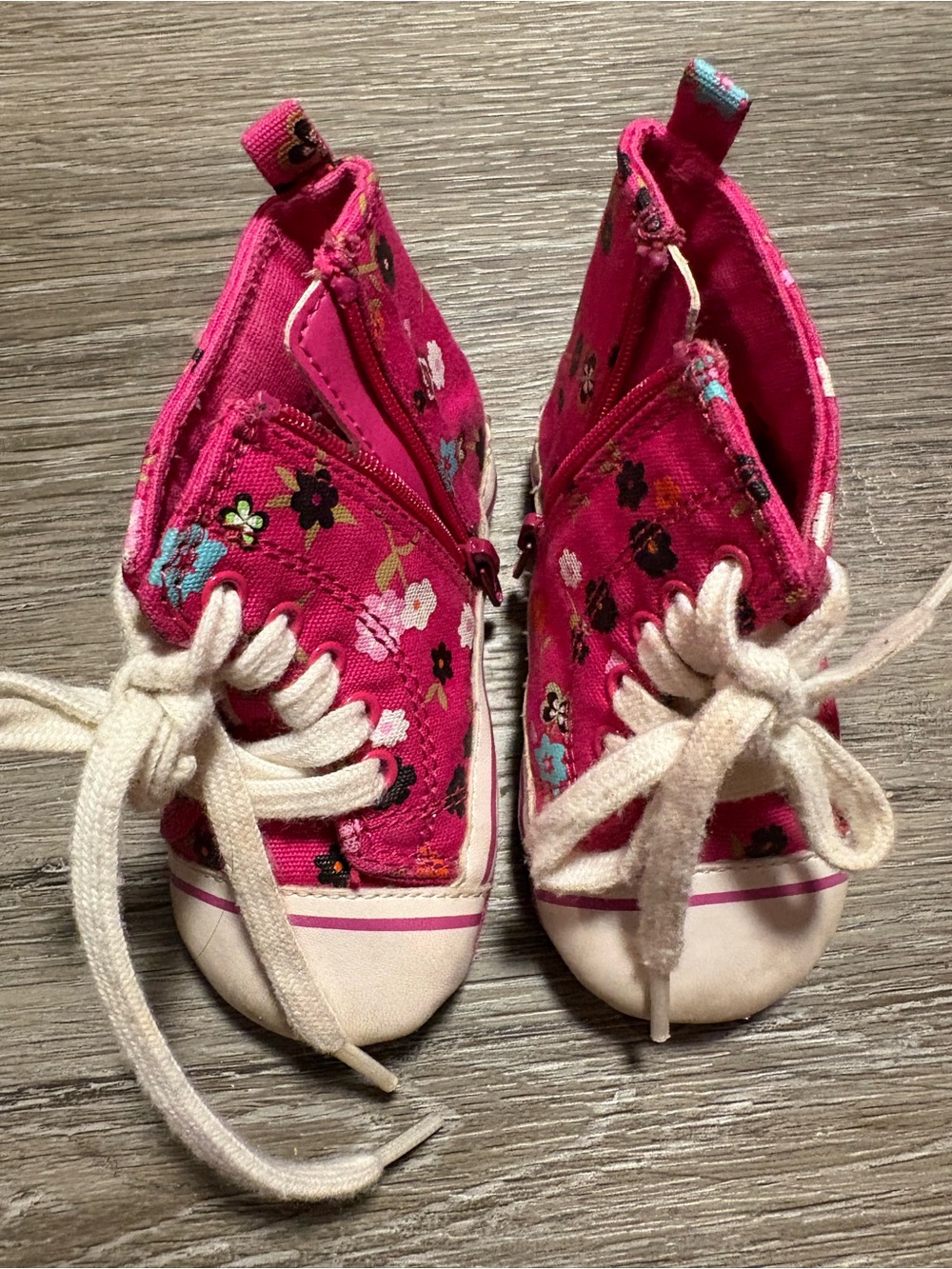 Kids Pink Floral Canvas Lace-Up Shoes